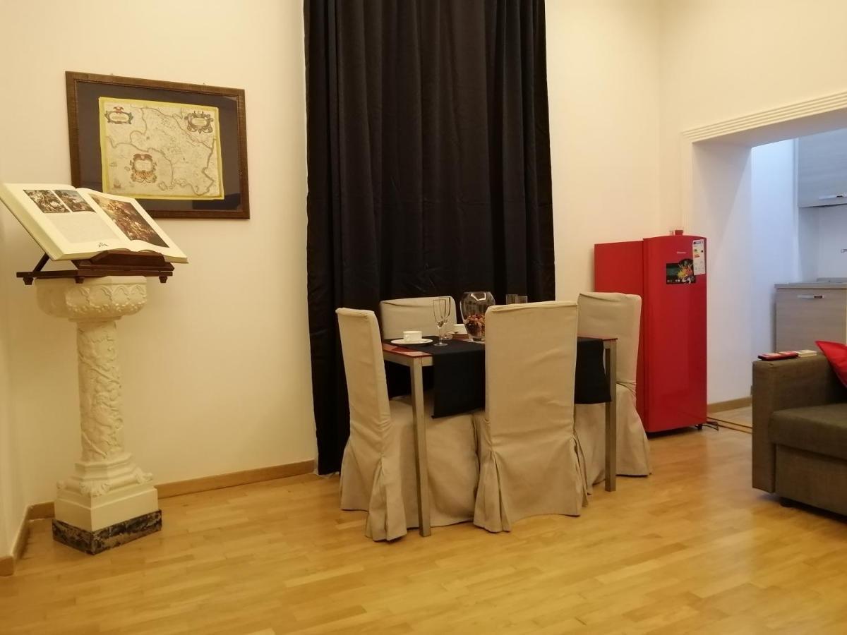 La Dimora Dei Borbone Lägenhet Neapel Exteriör bild